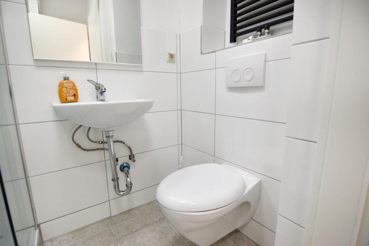 Cozy Worker Apartments Νίντερκασελ Εξωτερικό φωτογραφία